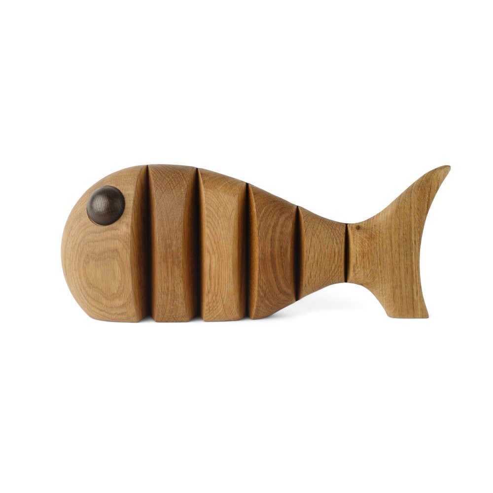 2075FSC_The_Wood_Fish_Mega_Tradekoration_01_202209121346431000.jpg